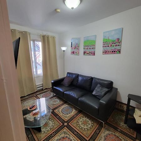 Small Condo In Montreal -Fast Wifi Екстер'єр фото