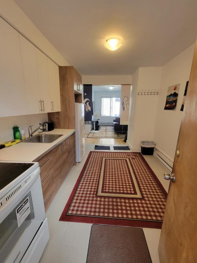 Small Condo In Montreal -Fast Wifi Екстер'єр фото